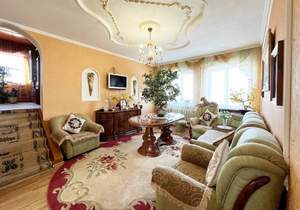 Дом 278м&sup2;, 3-этажный, участок 15 сот.  