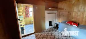 Дом 30м&sup2;, 2-этажный, участок 4 сот.  