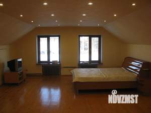 Коттедж 313м&sup2;, 3-этажный, участок 11 сот.  