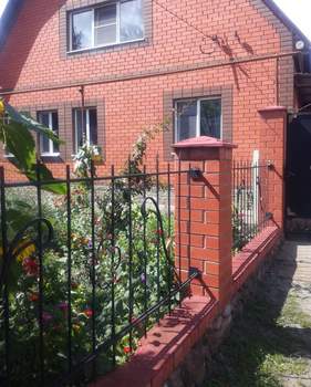 Дом 160м², 2-этажный, участок 10 сот.  