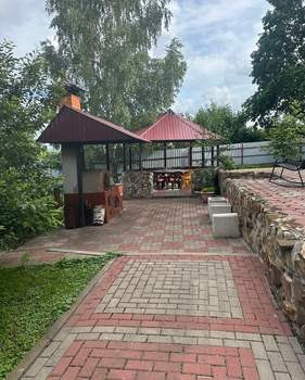 Дом 225м², 3-этажный, участок 16 сот.  