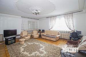 Дом 462м², 2-этажный, участок 10 сот.  