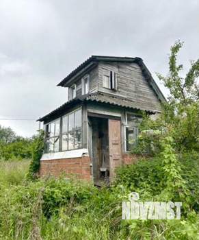 Дом 20м&sup2;, 2-этажный, участок 15 сот.  
