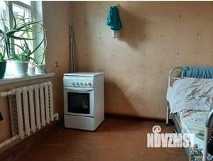 Дом 40м&sup2;, 2-этажный, участок 6 сот.  