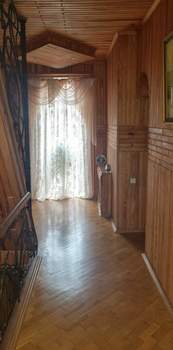 Дом 387м², 3-этажный, участок 10 сот.  