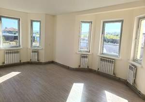 Дом 174м², 2-этажный, участок 10 сот.  