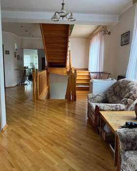 Дом 320м², 2-этажный, участок 10 сот.  