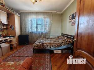 Дом 145м&sup2;, 2-этажный, участок 6 сот.  