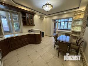 Дом 202м², 2-этажный, участок 9 сот.  