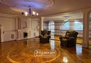 Дом 787м&sup2;, 3-этажный, участок 21 сот.  