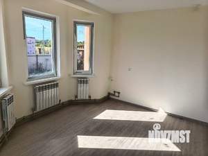 Дом 174м², 2-этажный, участок 10 сот.  