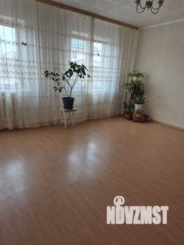 Дом 243м², 2-этажный, участок 10 сот.  