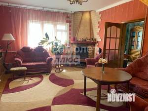 Коттедж 236м², 3-этажный, участок 6 сот.  