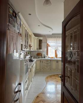 Дом 320м², 2-этажный, участок 10 сот.  