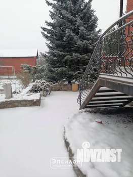 Дом 350м², 2-этажный, участок 16 сот.  