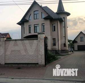 Коттедж 330м&sup2;, 3-этажный, участок 45 сот.  