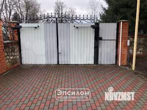 Дом 229м², 3-этажный, участок 13 сот.  