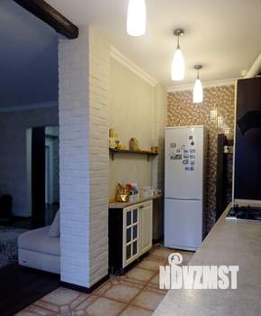 Коттедж 120м&sup2;, 2-этажный, участок 10 сот.  