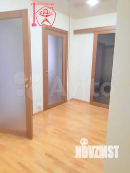 Коттедж 392м², 3-этажный, участок 10 сот.  