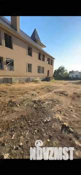 Коттедж 500м&sup2;, 3-этажный, участок 11 сот.  