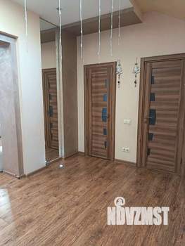 Коттедж 187м&sup2;, 2-этажный, участок 6 сот.  