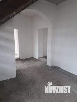 Дом 211м², 2-этажный, участок 9 сот.  