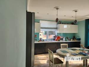 Коттедж 298м², 2-этажный, участок 25 сот.  