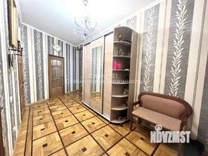 Дом 459м&sup2;, 3-этажный, участок 12 сот.  