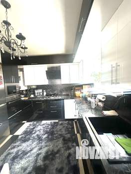 Дом 80м², 2-этажный, участок 5 сот.  