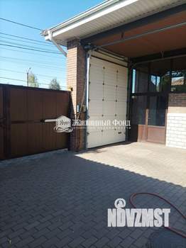 Дом 250м², 3-этажный, участок 4 сот.  