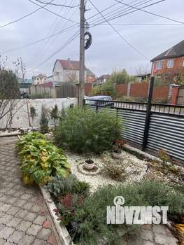 Коттедж 300м², 2-этажный, участок 10 сот.  