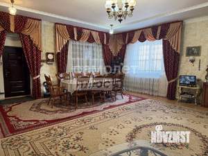 Коттедж 900м&sup2;, 3-этажный, участок 15 сот.  