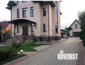 Коттедж 330м&sup2;, 3-этажный, участок 45 сот.  