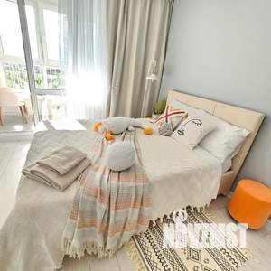 Студия квартира, посуточно, 28м2, 12/19 этаж