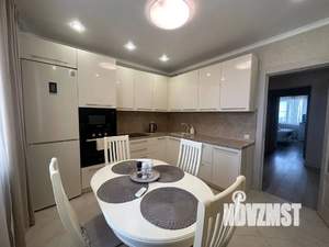 2-к квартира, посуточно, 63м2, 14/17 этаж