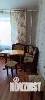 Студия квартира, посуточно, 38м2, 10/17 этаж