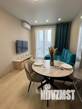 1-к квартира, посуточно, 37м2, 8/10 этаж