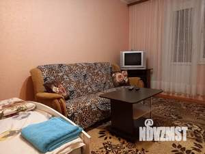 1-к квартира, посуточно, 38м2, 12/17 этаж