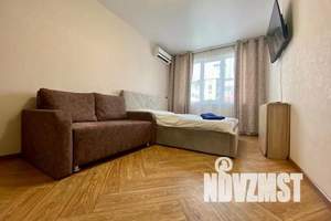 1-к квартира, посуточно, 37м2, 8/10 этаж