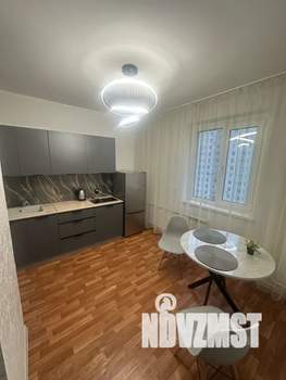 1-к квартира, посуточно, 38м2, 12/17 этаж