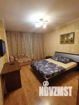 1-к квартира, посуточно, 38м2, 9/10 этаж