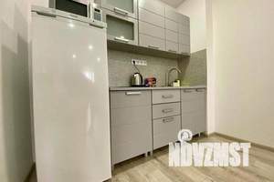 1-к квартира, посуточно, 38м2, 6/18 этаж