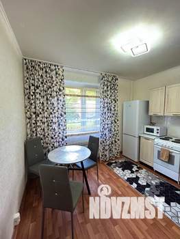 1-к квартира, посуточно, 37м2, 1/17 этаж