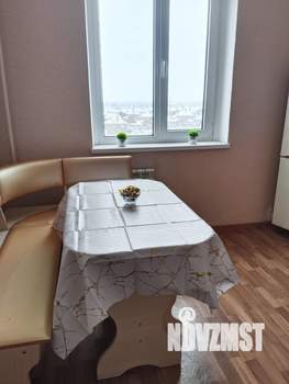 1-к квартира, посуточно, 40м2, 8/17 этаж