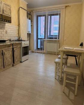 1-к квартира, на длительный срок, 50м2, 10/10 этаж