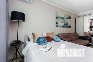 1-к квартира, посуточно, 39м2, 7/18 этаж