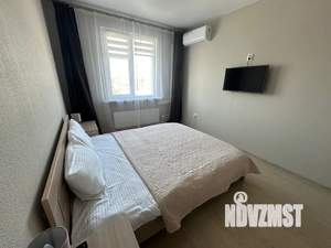 1-к квартира, посуточно, 37м2, 8/10 этаж