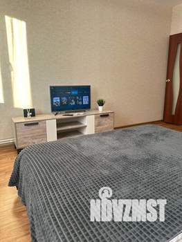 1-к квартира, посуточно, 40м2, 6/10 этаж