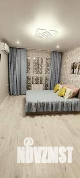 1-к квартира, посуточно, 37м2, 10/10 этаж