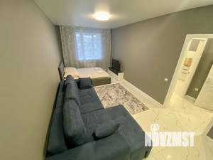 1-к квартира, посуточно, 40м2, 9/10 этаж